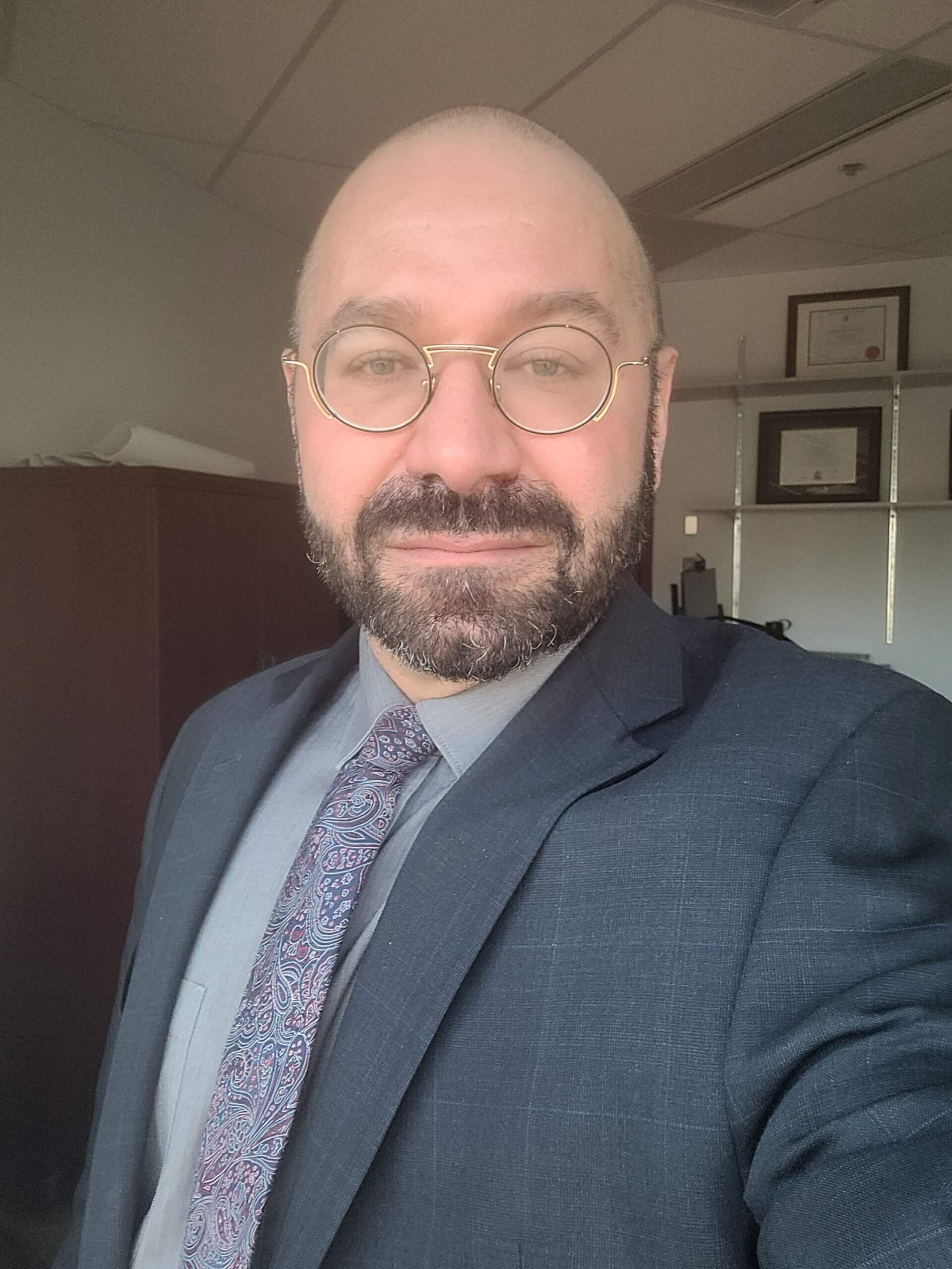Dr. Derek Tannis